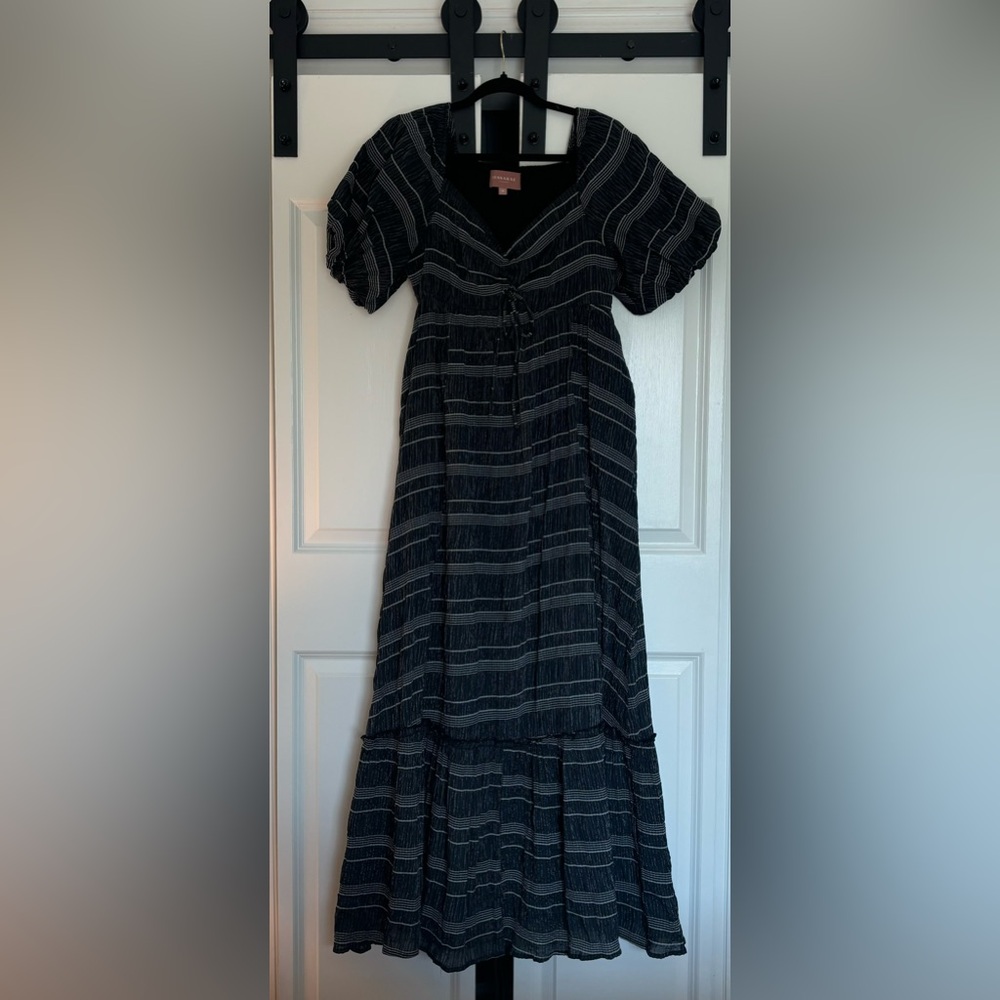 JessaKae Shadow Dress Size M